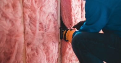 installing pink wall insulation